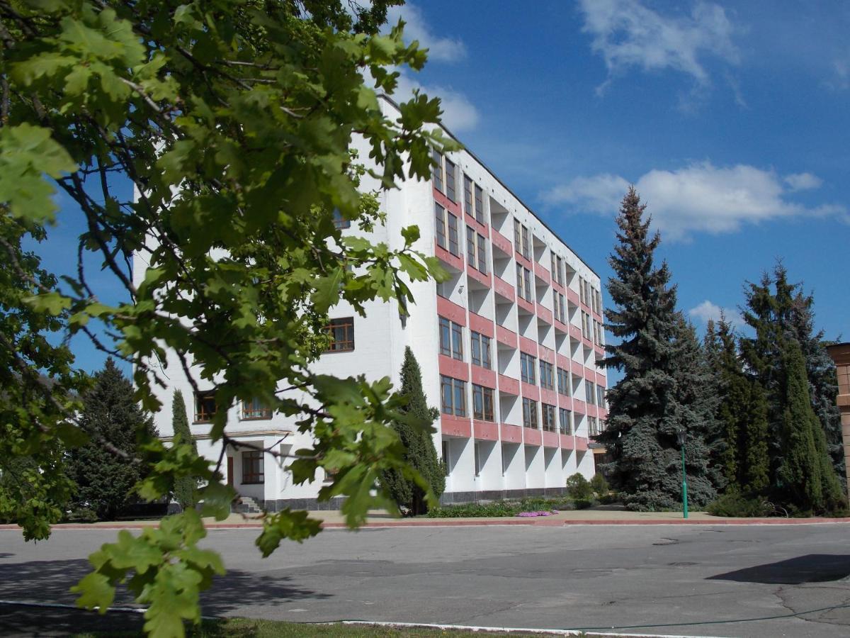 Dibrova Hotell Bila Tserkva Exteriör bild