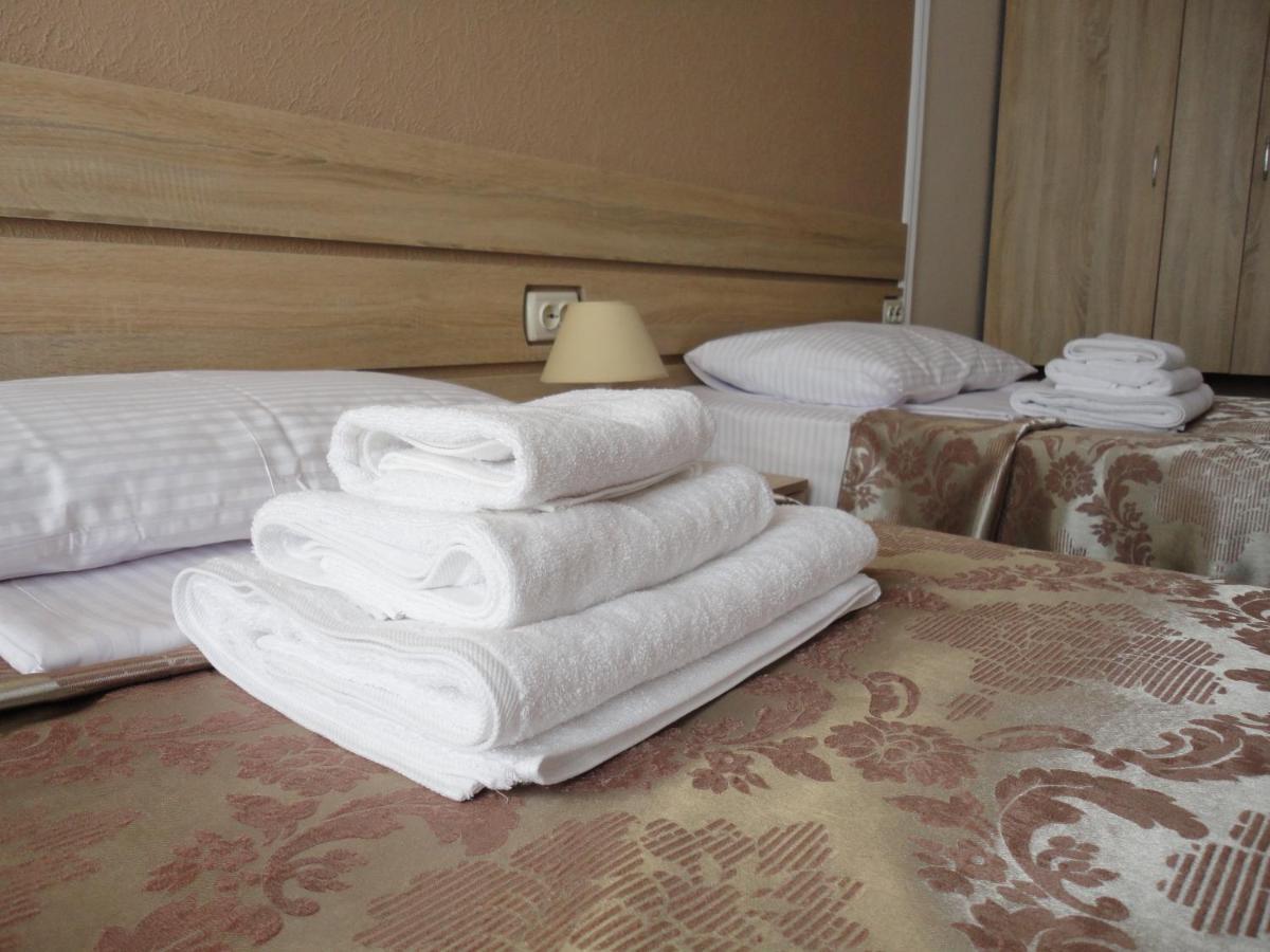 Dibrova Hotell Bila Tserkva Exteriör bild